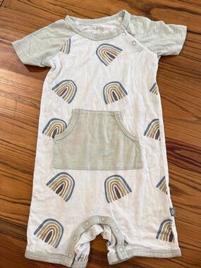 Kyte baby romper